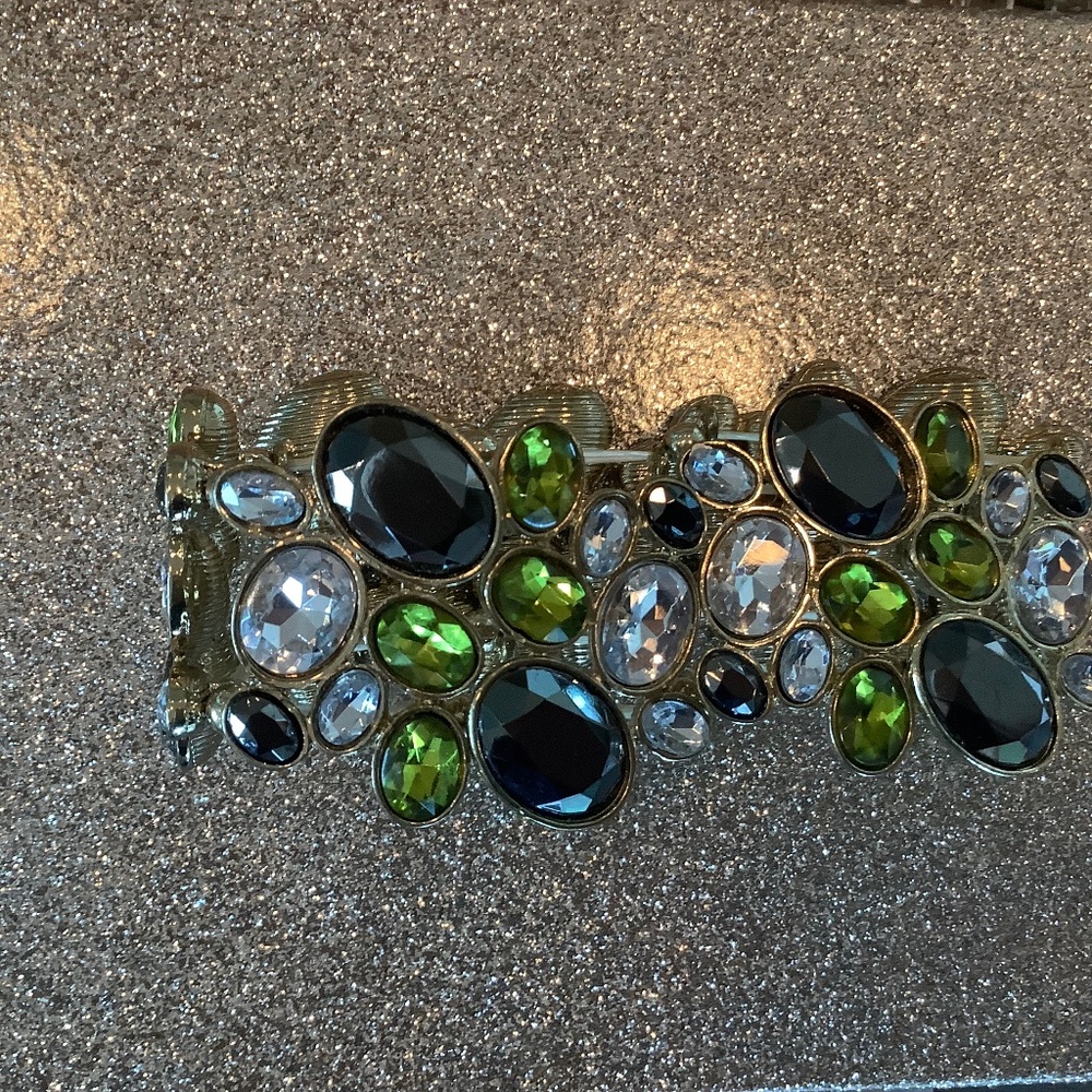 Fun bracelet - NWOT